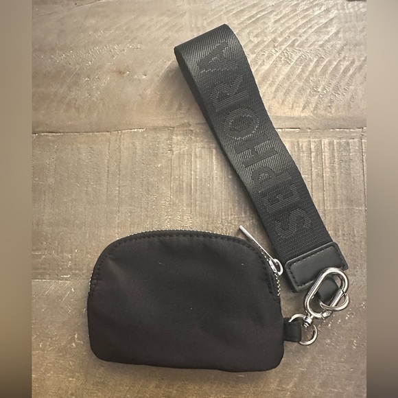 Sephora Beauty Insider Black Pouch - Picture 2 of 4